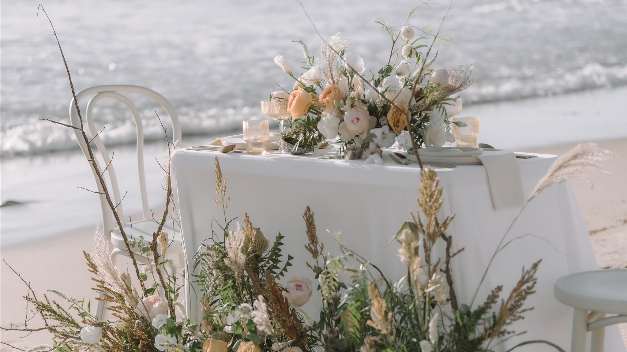 Magical Moments by the Ocean: An Intimate Moana Beach Styled Shoot